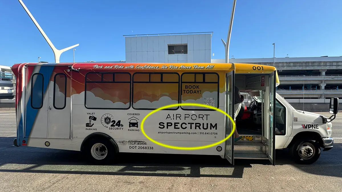 Airport Spectrum shuttle bus